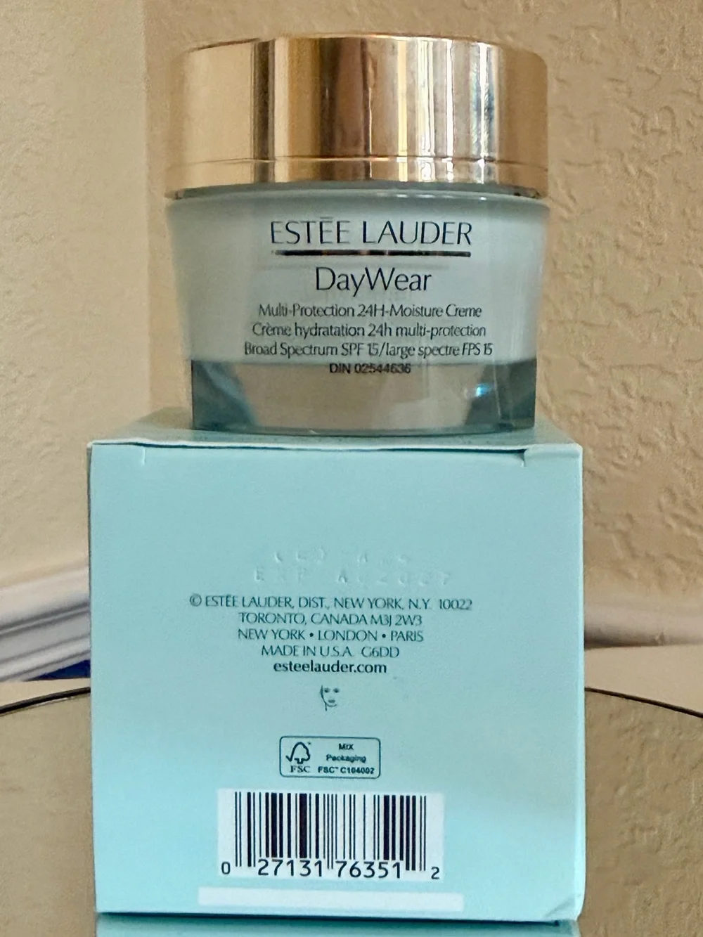 Estee Lauder DayWear Multi-Protection Anti-Oxidant 24H-Moisture Creme SPF 15 NIB - Picture 10 of 10